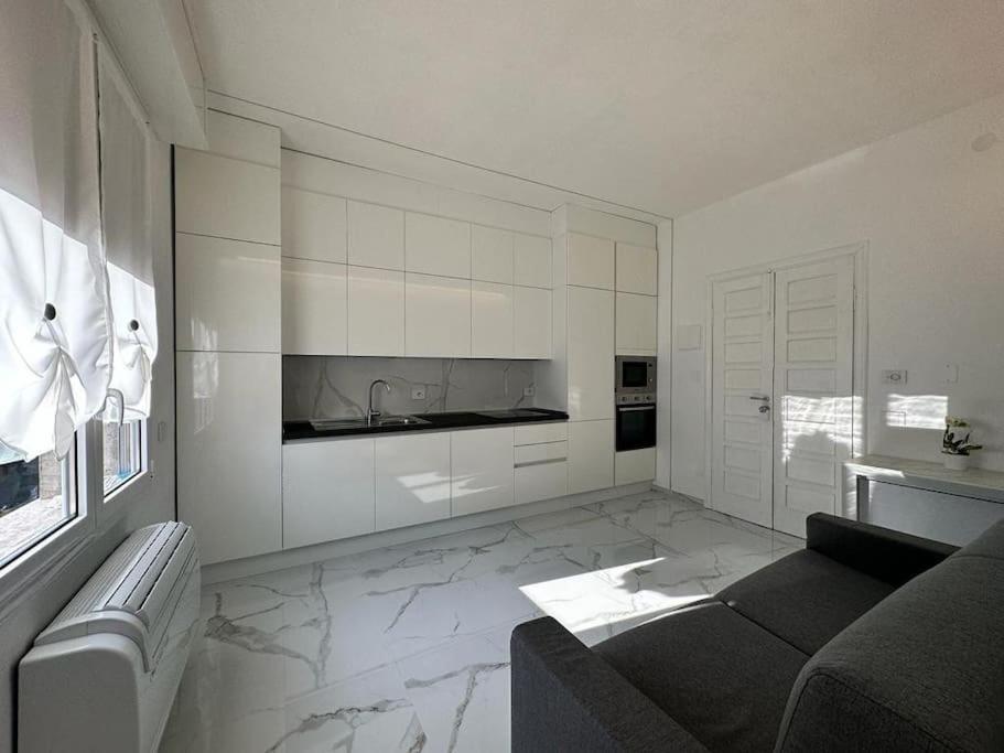 Suite Aurora Luxury In The Center Of Sanremo Dış mekan fotoğraf
