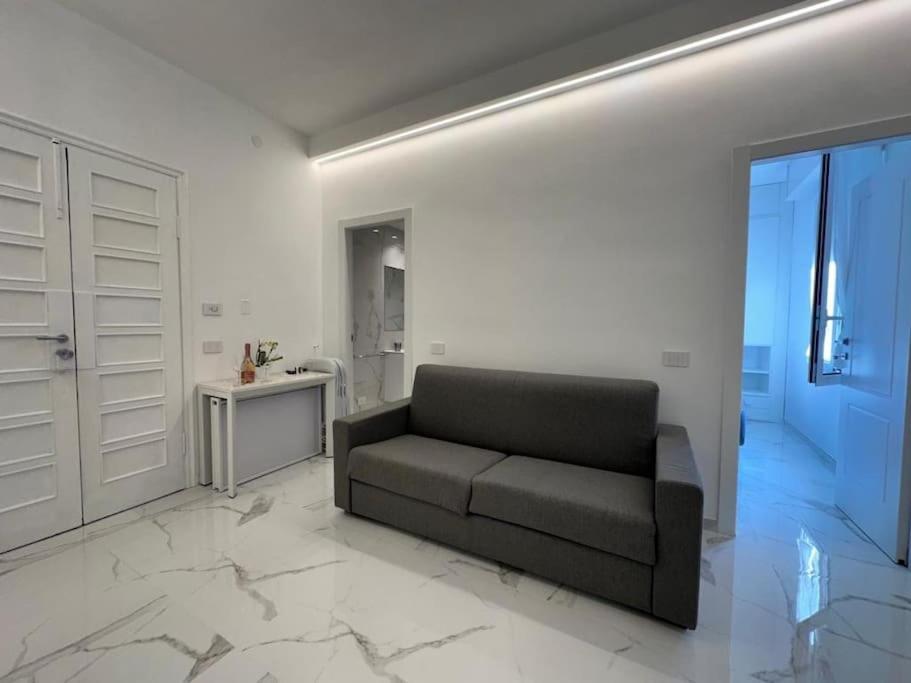 Suite Aurora Luxury In The Center Of Sanremo Dış mekan fotoğraf